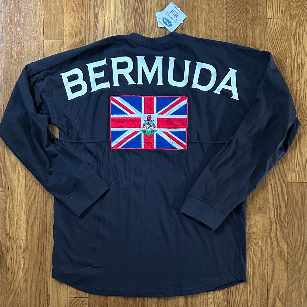 Bermuda Long-Sleeve Graphic Jersey with Flag Appliqué